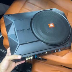 Car Amplifier by car Hub